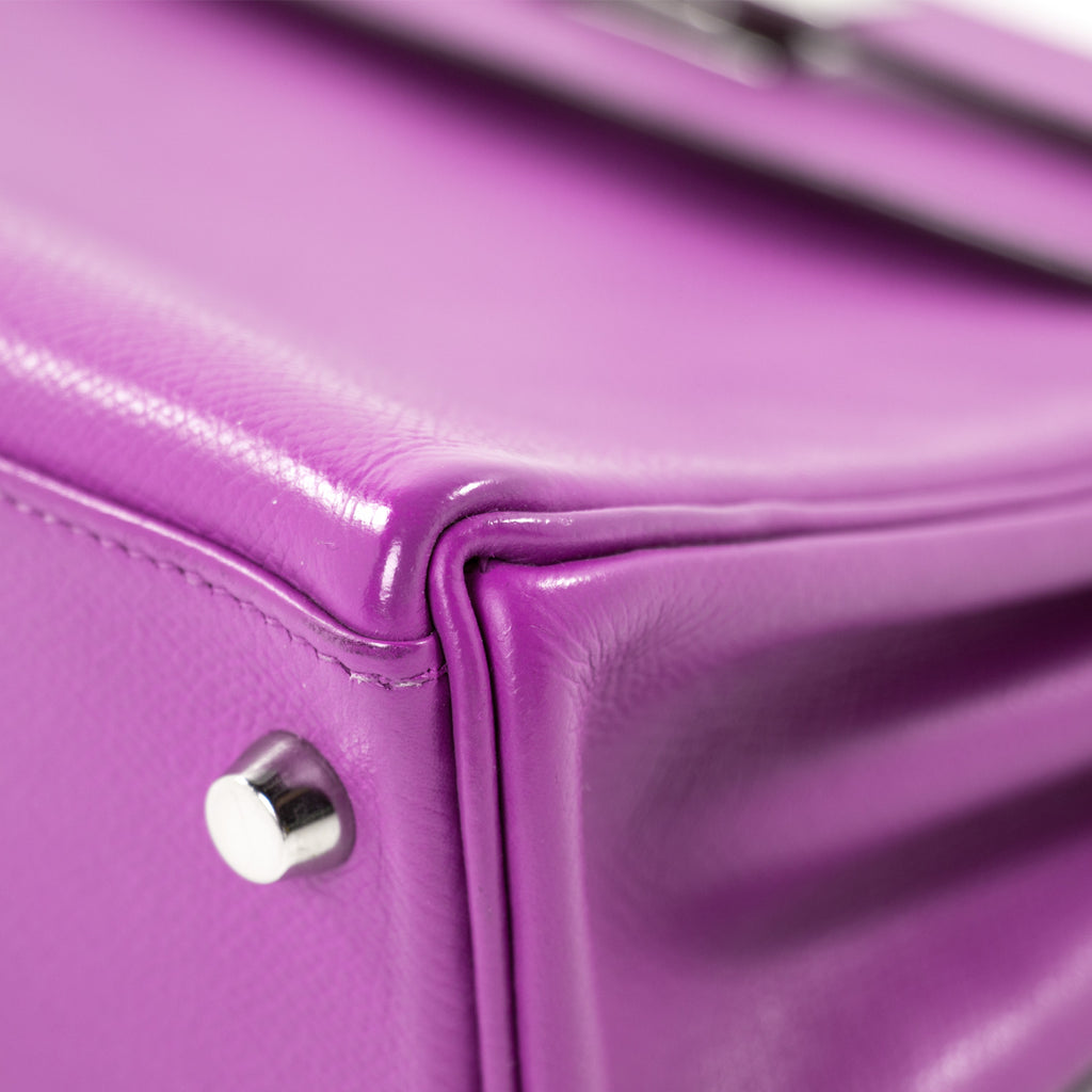 Hermès Kelly 25 Retourne Violet Courchevel Bags Hermès - Shop authentic new pre-owned designer brands online at Re-Vogue