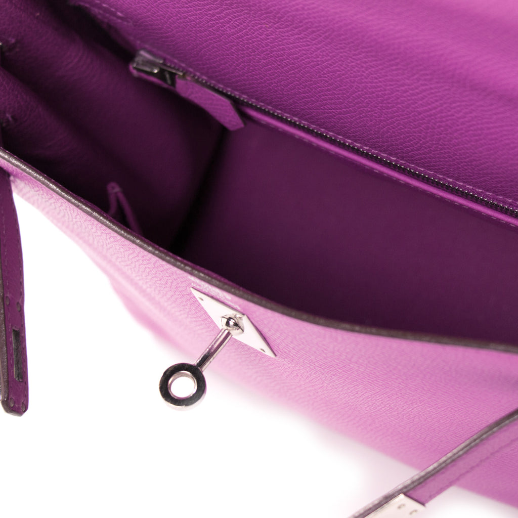 Hermès Kelly 25 Retourne Violet Courchevel Bags Hermès - Shop authentic new pre-owned designer brands online at Re-Vogue