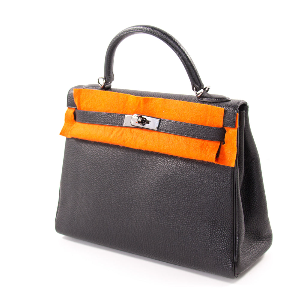 Hermès Kelly 32 Retourne Noir Togo Bags Hermès - Shop authentic new pre-owned designer brands online at Re-Vogue