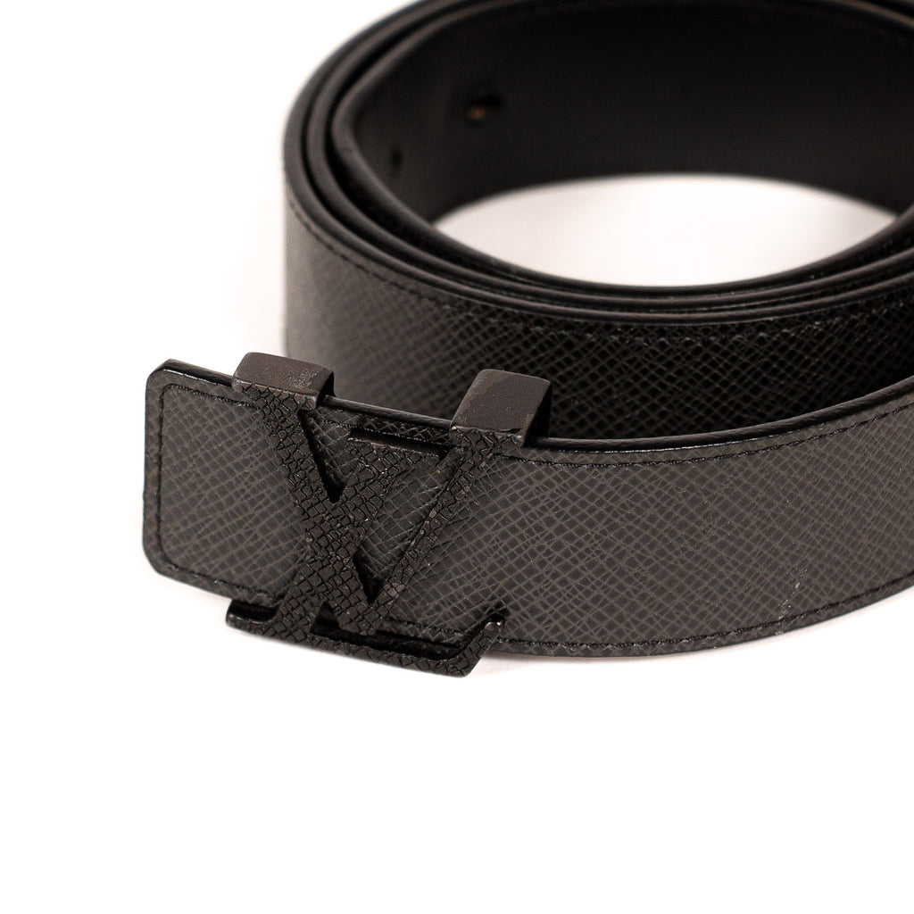 Louis Vuitton Taiga Leather Initiales Belt