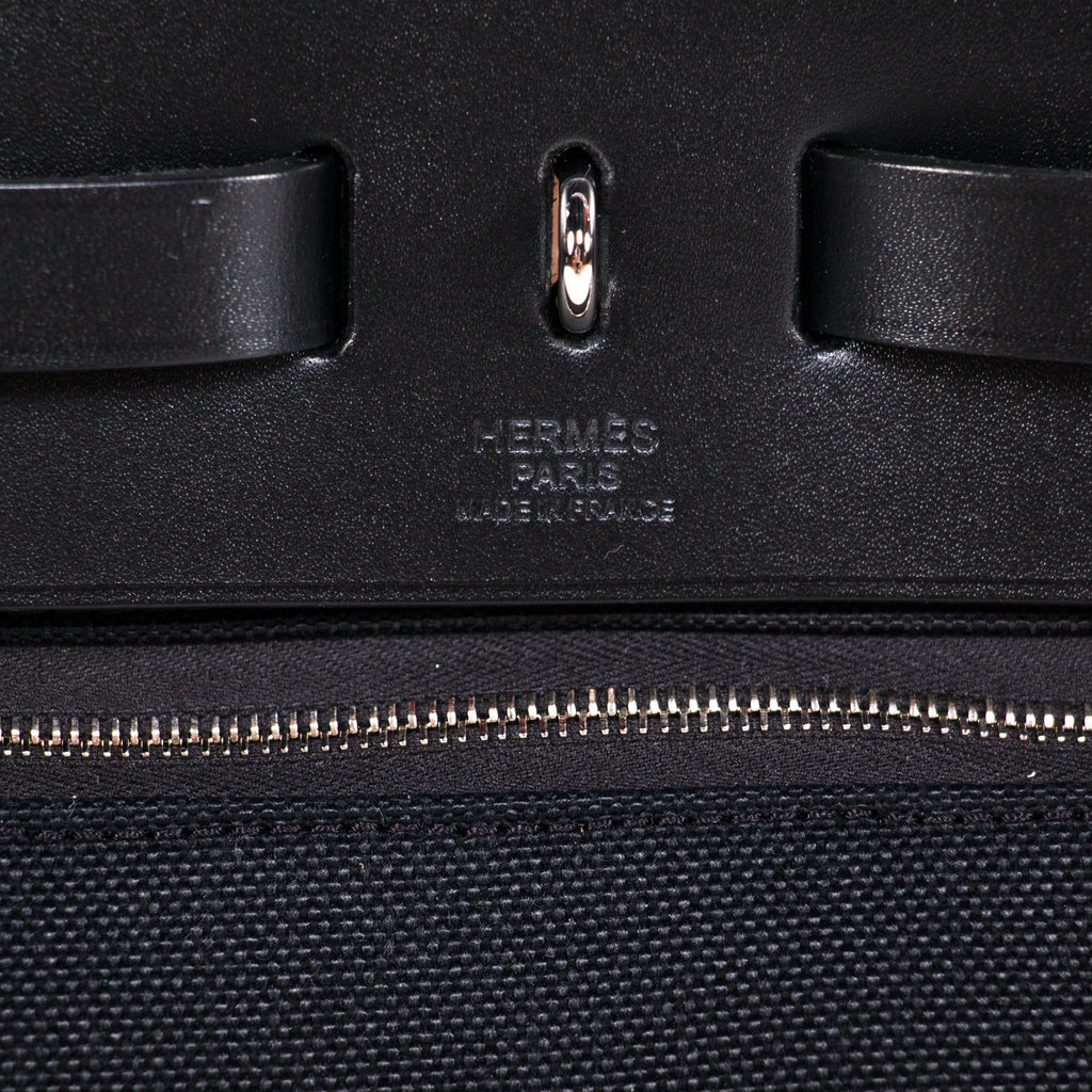 Hermes Herbag Zip 39 Black Bags Hermès - Shop authentic new pre-owned designer brands online at Re-Vogue