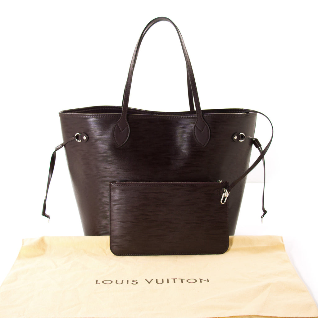 Louis Vuitton Neverfull MM Bags Louis Vuitton - Shop authentic new pre-owned designer brands online at Re-Vogue