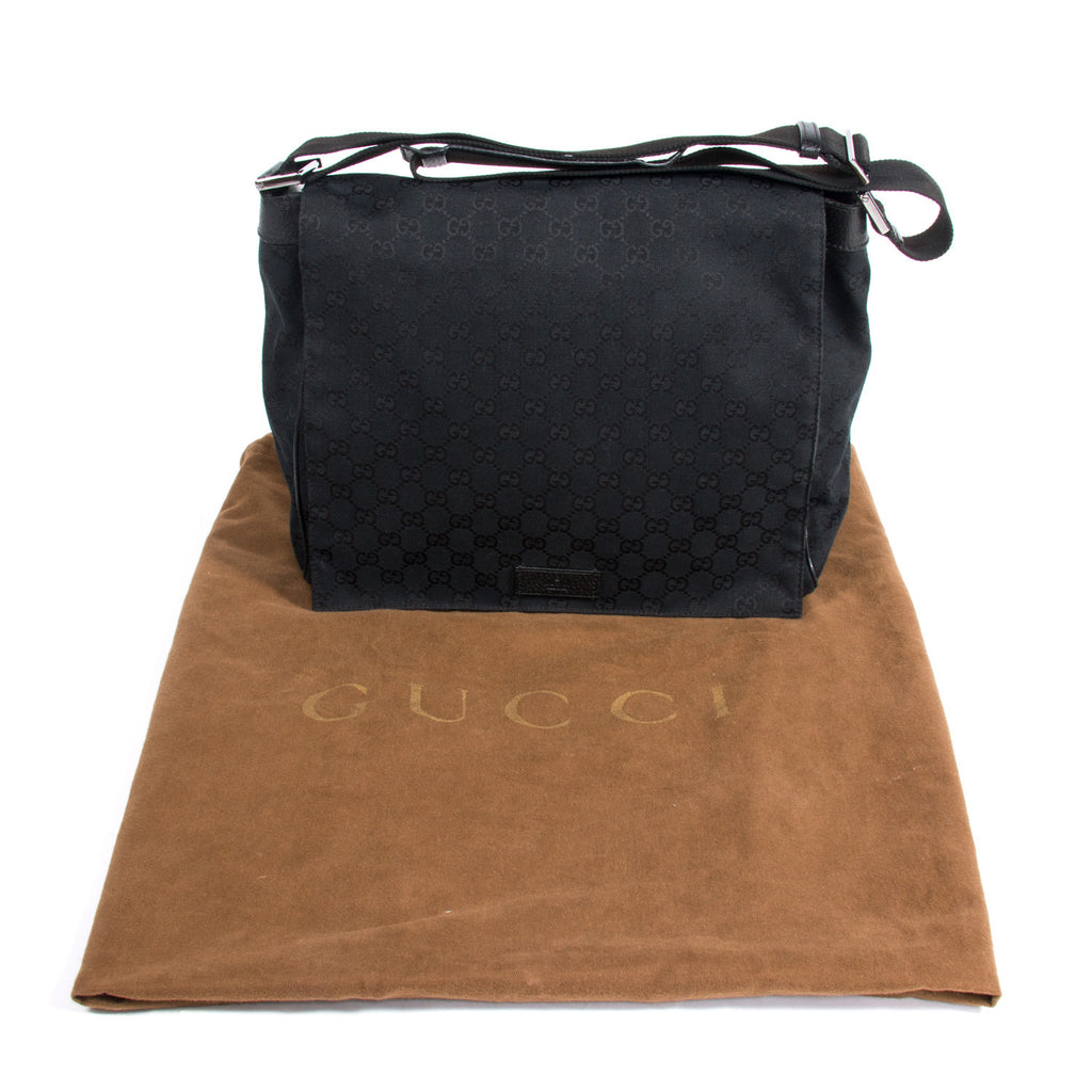 Gucci Messenger Bag - revogue