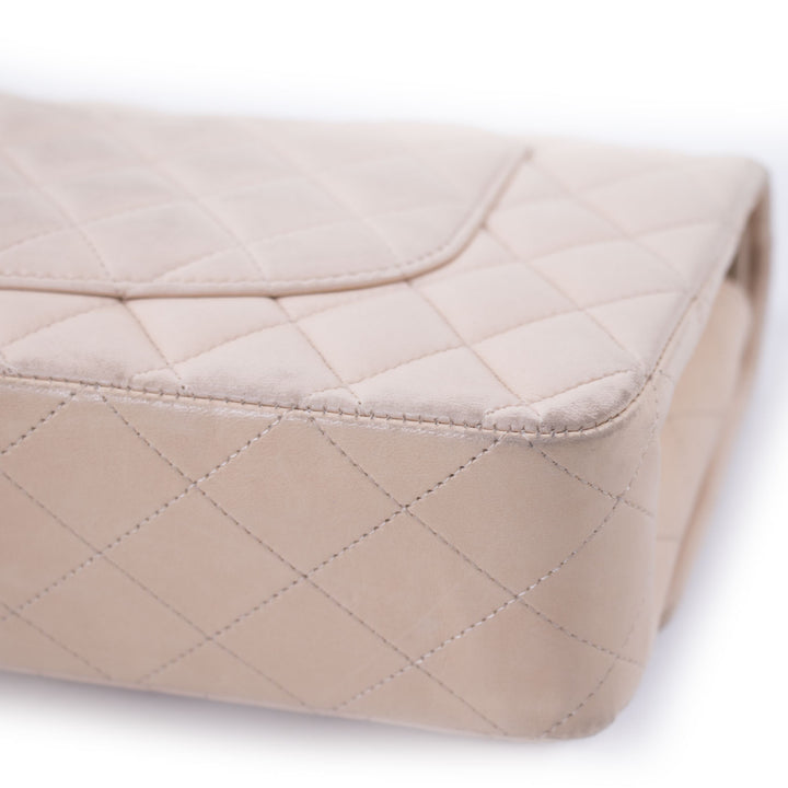 Chanel Classic Medium Double Flap Bag Bags Chanel - Shop authentic new pre-owned designer brands online at Re-Vogue