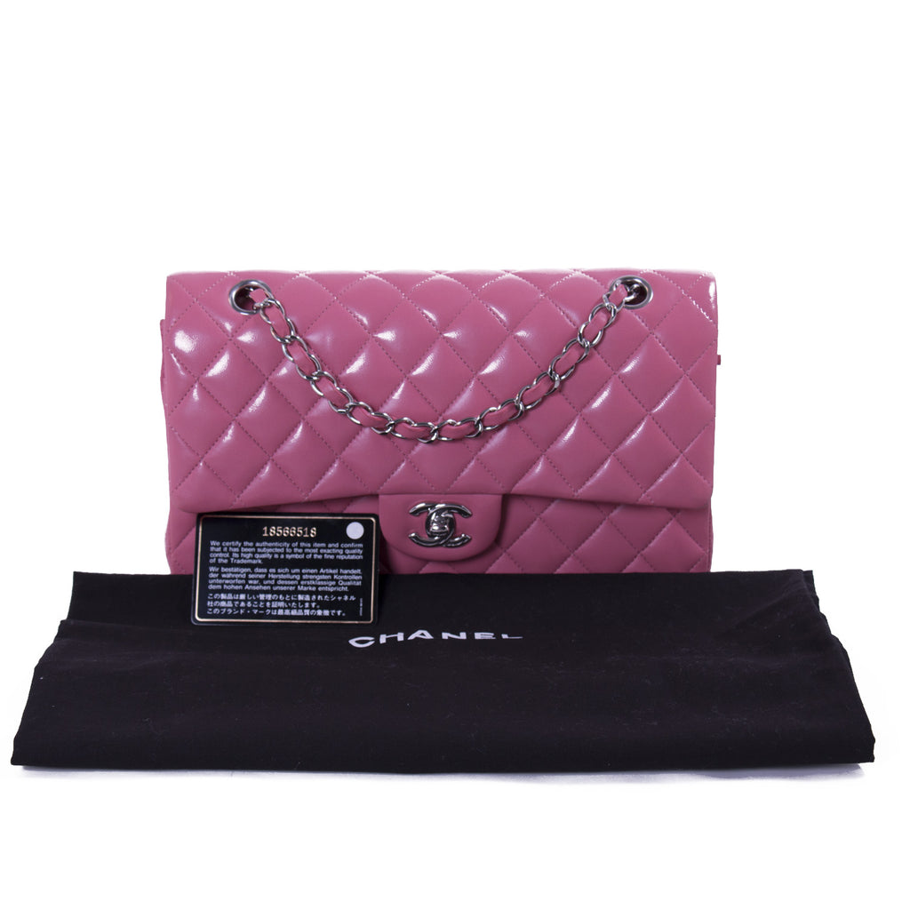 Chanel Classic Medium Double Flap Bags Chanel - Shop authentic new pre-owned designer brands online at Re-Vogue