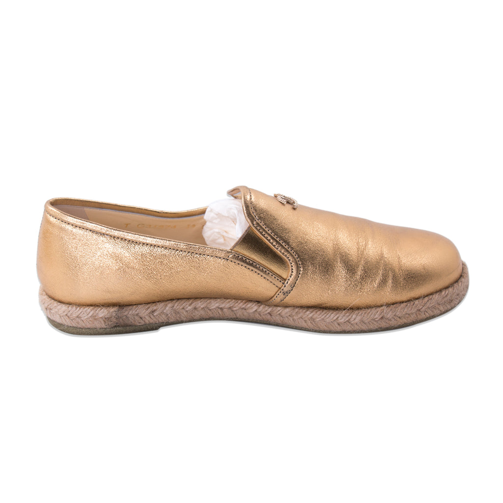 Chanel Gold Metallic Leather Espadrilles Flats Shoes Chanel - Shop authentic new pre-owned designer brands online at Re-Vogue