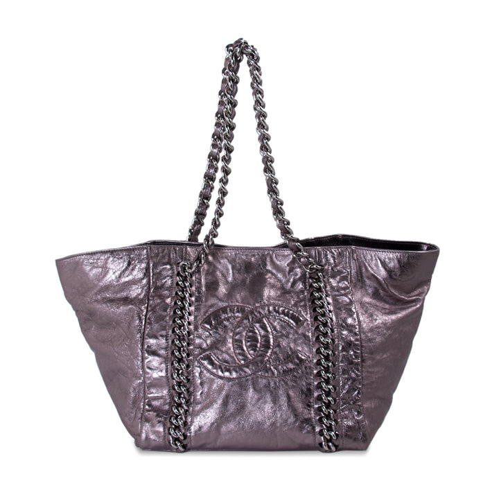 Chanel Large Modern Chain E/W Tote Bags Chanel - Shop authentic new pre-owned designer brands online at Re-Vogue