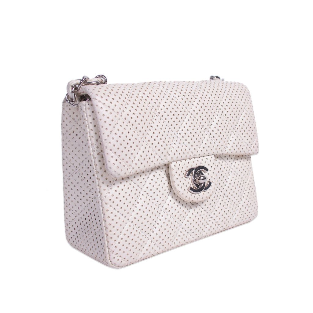 Chanel Classic Square Mini Flap Bag Bags Chanel - Shop authentic new pre-owned designer brands online at Re-Vogue