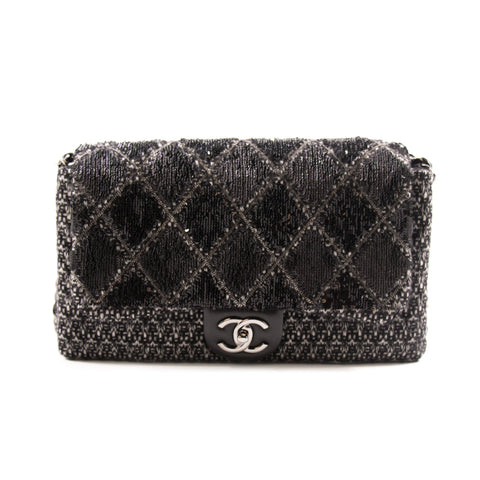 Chanel Classic Caviar Clutch With Chain