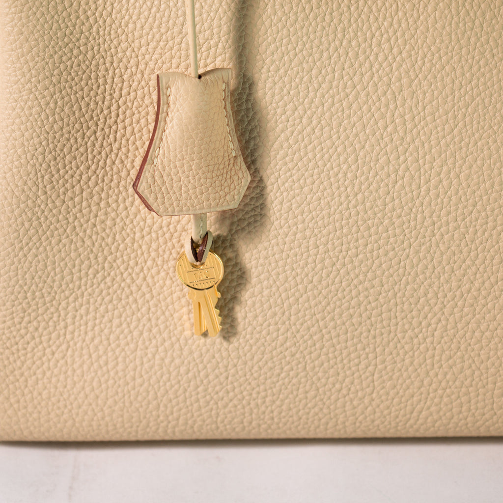 Hermes Kelly Retourne 32 Bags Hermès - Shop authentic new pre-owned designer brands online at Re-Vogue