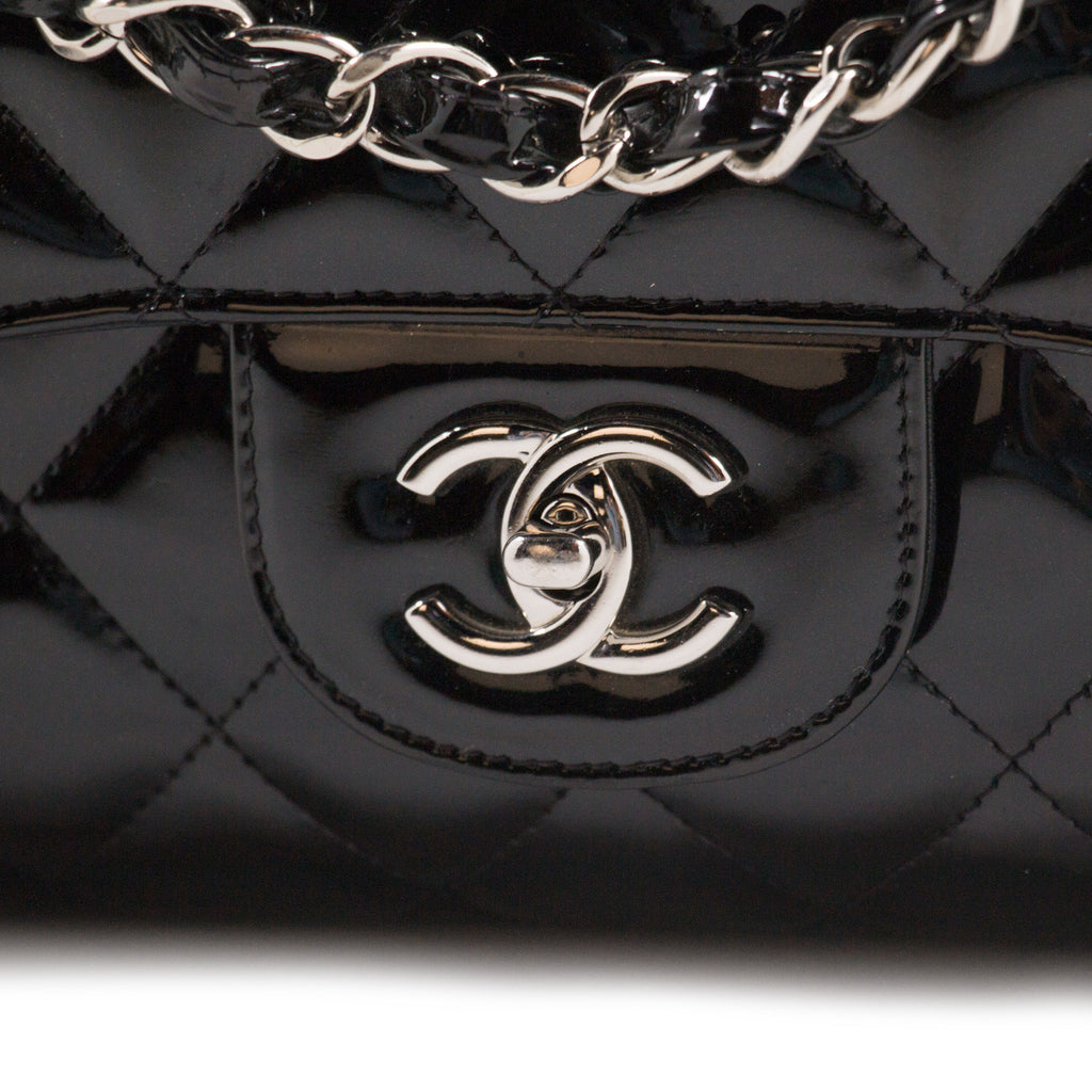 Chanel Classic Maxi Single Flap Bag Bags Chanel - Shop authentic new pre-owned designer brands online at Re-Vogue