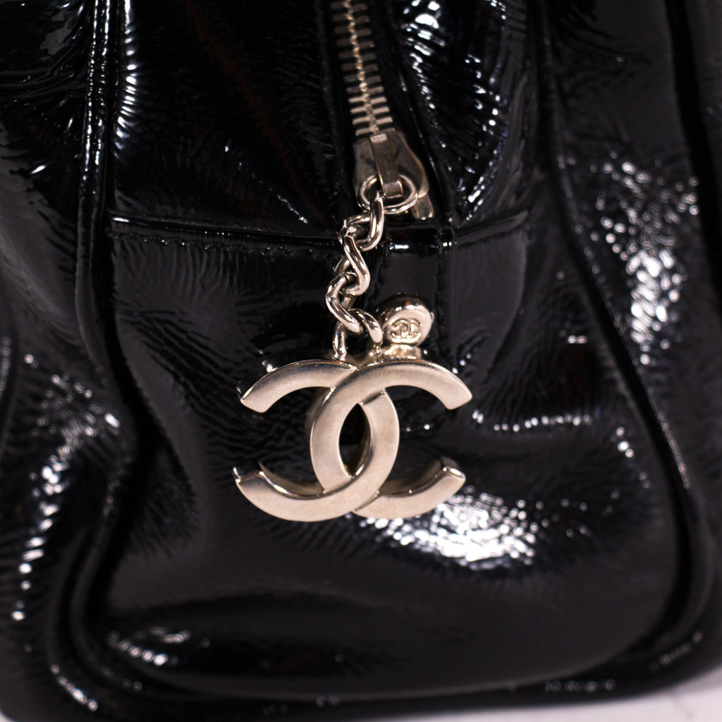 Chanel Luxe Ligne Tote Bags Chanel - Shop authentic new pre-owned designer brands online at Re-Vogue