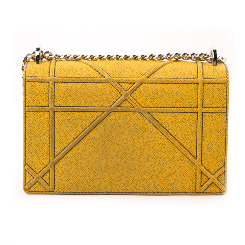 Christian Dior Diorama Medium Shoulder Bag Bags Dior - Shop authentic new pre-owned designer brands online at Re-Vogue