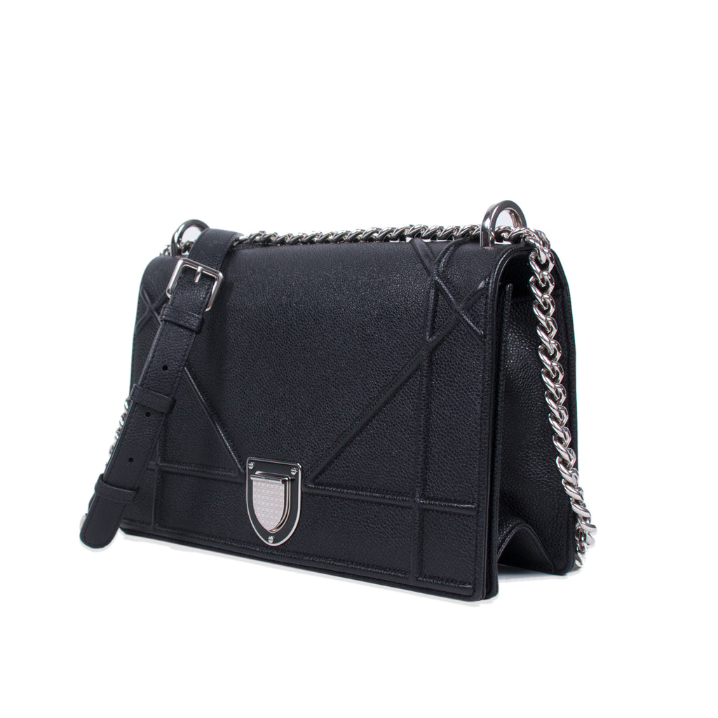 Christian Dior Diorama Medium Shoulder Bag Bags Dior - Shop authentic new pre-owned designer brands online at Re-Vogue