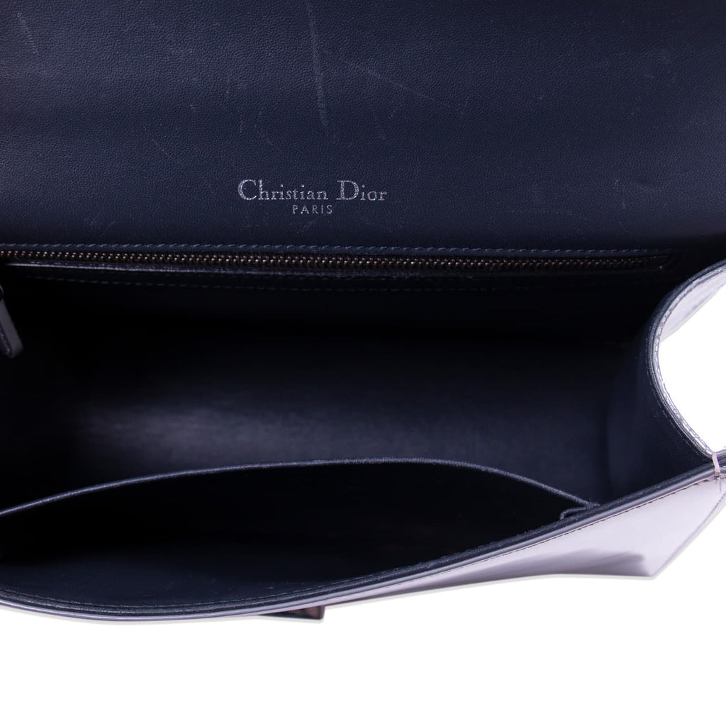 Christian Dior Diorama Medium Shoulder Bag Bags Dior - Shop authentic new pre-owned designer brands online at Re-Vogue