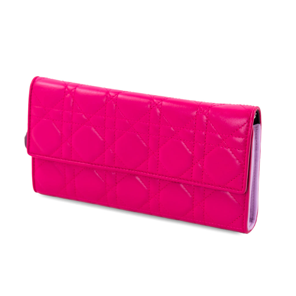 Christian Dior Lady Dior Chain Clutch Bags Dior - Shop authentic new pre-owned designer brands online at Re-Vogue