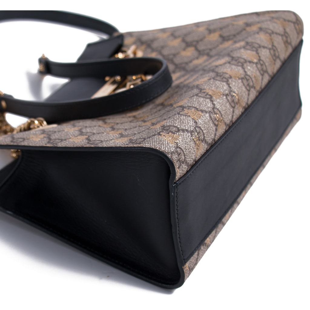 Gucci Bee Padlock Shoulder Bag Bags Gucci - Shop authentic new pre-owned designer brands online at Re-Vogue