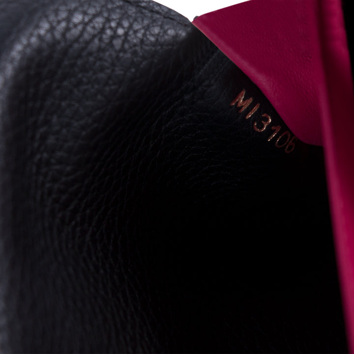 Louis Vuitton Noir Capucines Wallet Accessories Louis Vuitton - Shop authentic new pre-owned designer brands online at Re-Vogue