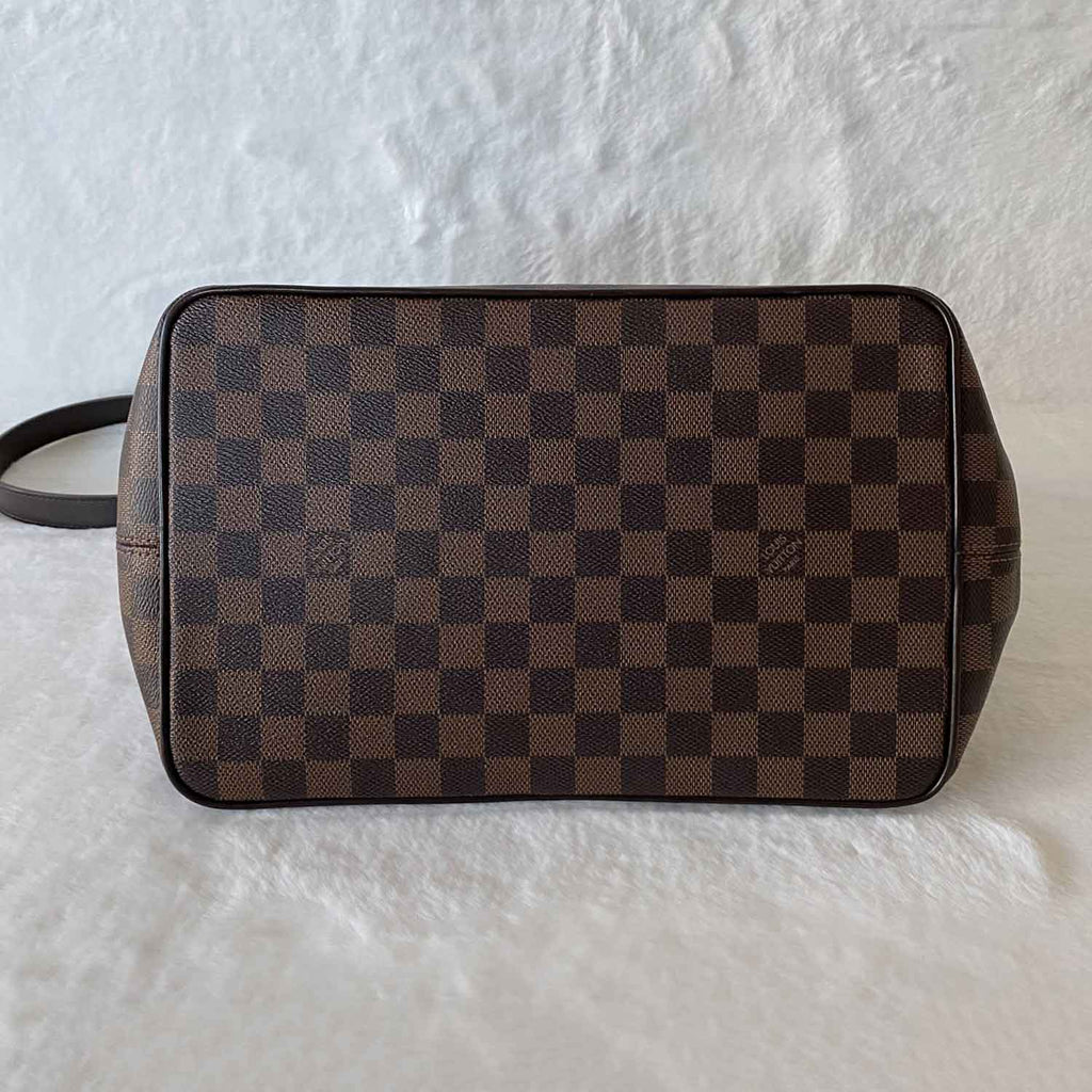 Louis Vuitton Damier Ebene Bergamo MM