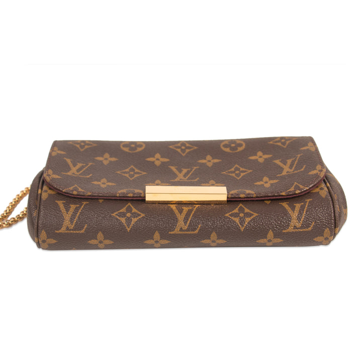 Louis Vuitton Monogram Pochette Favorite PM Bags Louis Vuitton - Shop authentic new pre-owned designer brands online at Re-Vogue
