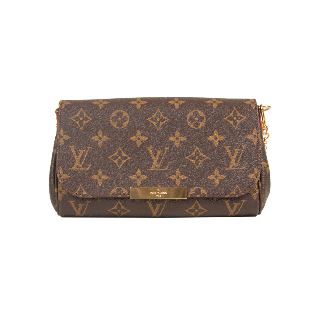 Louis Vuitton Monogram Pochette Favorite PM Bags Louis Vuitton - Shop authentic new pre-owned designer brands online at Re-Vogue