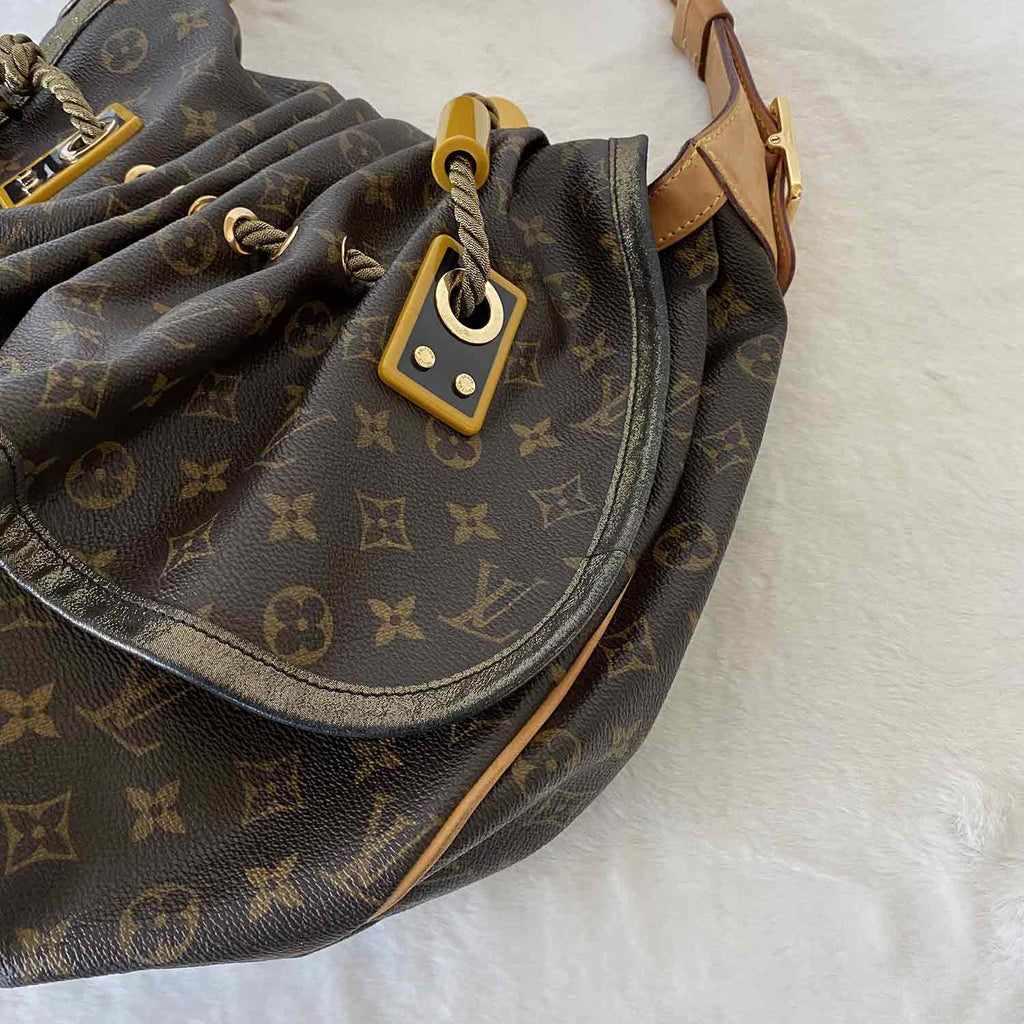 Louis Vuitton Monogram Kalahari GM