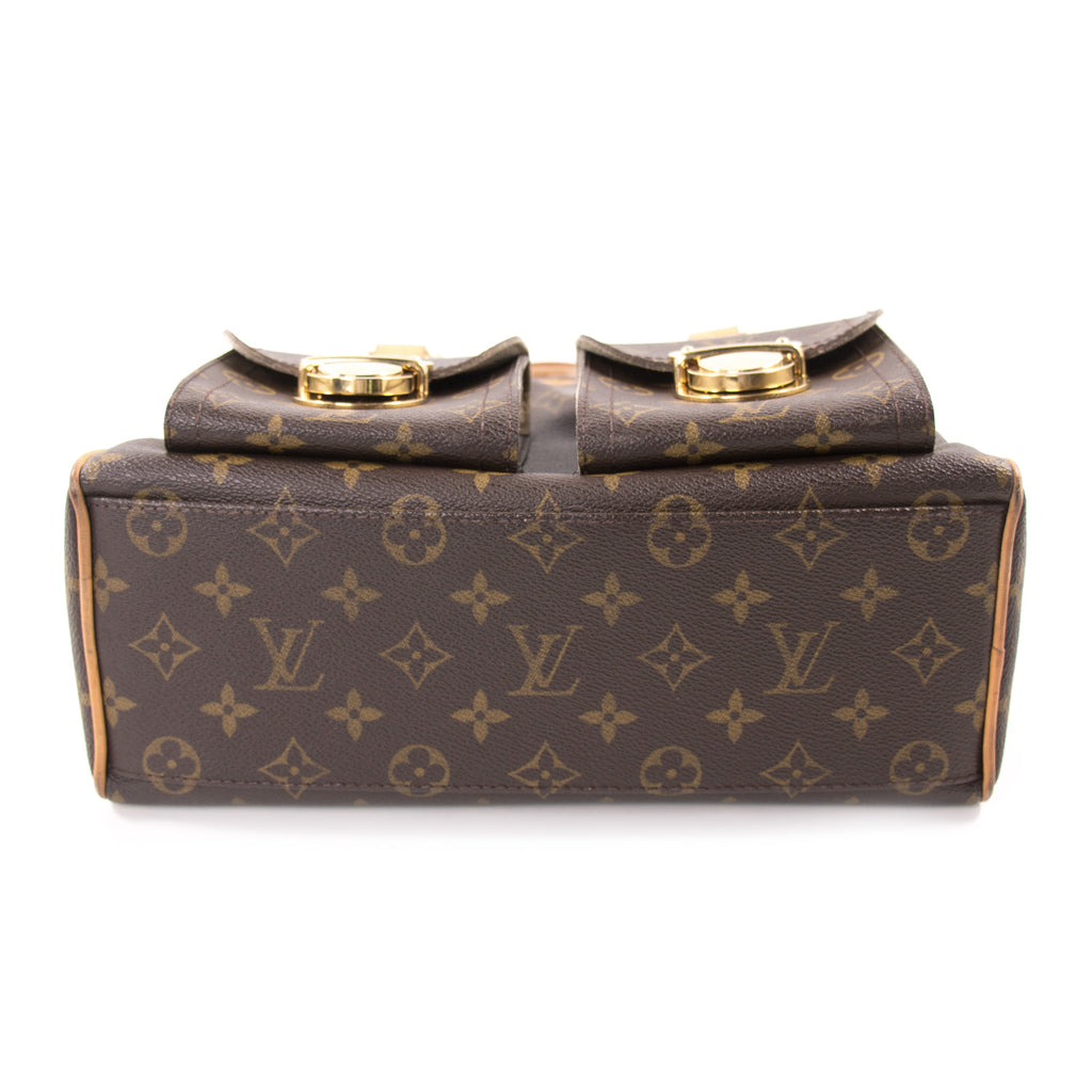 Louis Vuitton Monogram Manhattan PM Bags Louis Vuitton - Shop authentic new pre-owned designer brands online at Re-Vogue