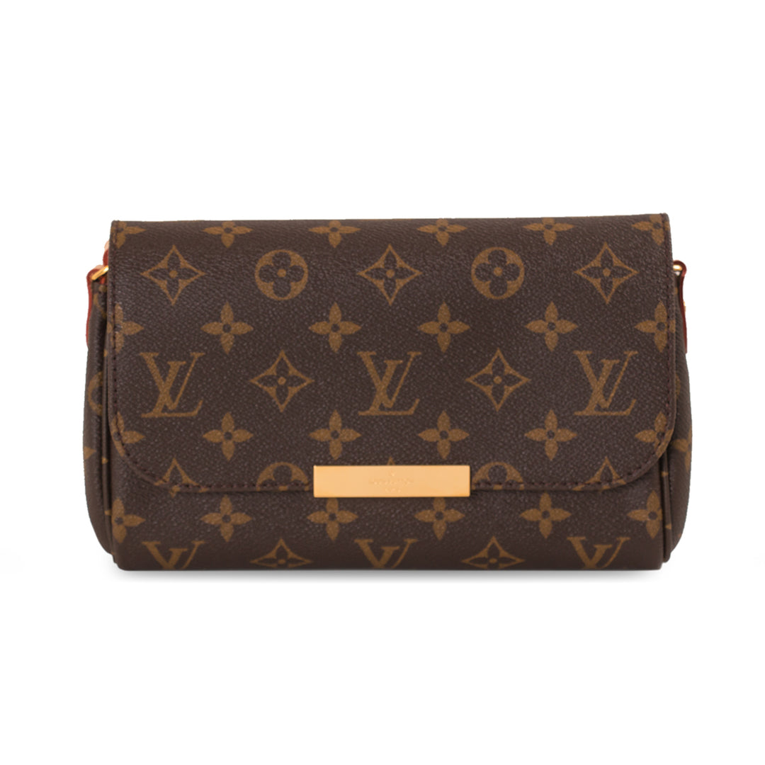 Louis Vuitton Monogram Pochette Favorite PM Bags Louis Vuitton - Shop authentic new pre-owned designer brands online at Re-Vogue
