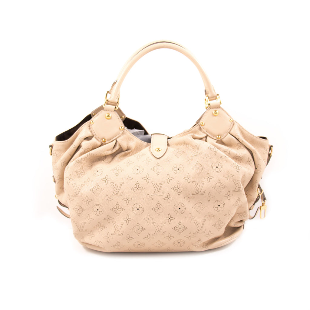 Louis Vuitton Monogram Mahina L Hobo Bag Bags Louis Vuitton - Shop authentic new pre-owned designer brands online at Re-Vogue