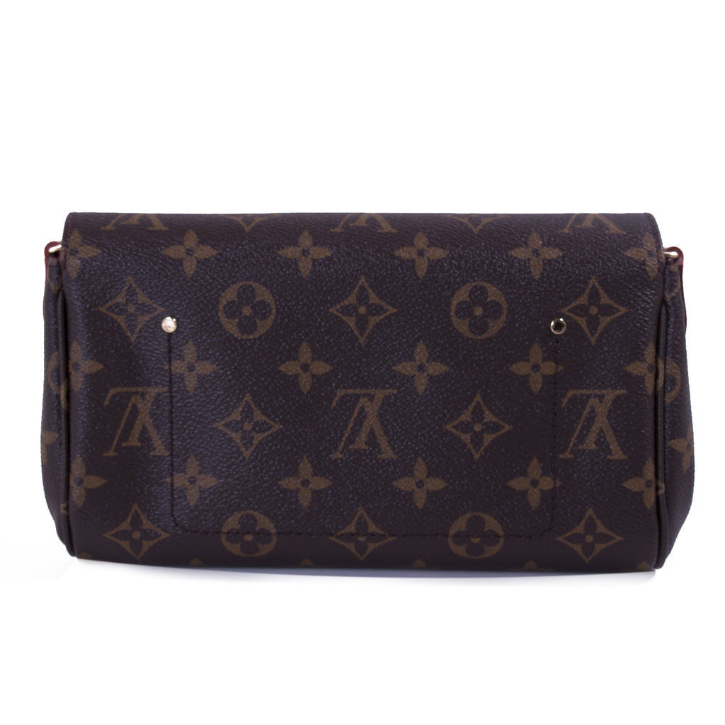 Louis Vuitton Monogram Pochette Favorite PM Bags Louis Vuitton - Shop authentic new pre-owned designer brands online at Re-Vogue