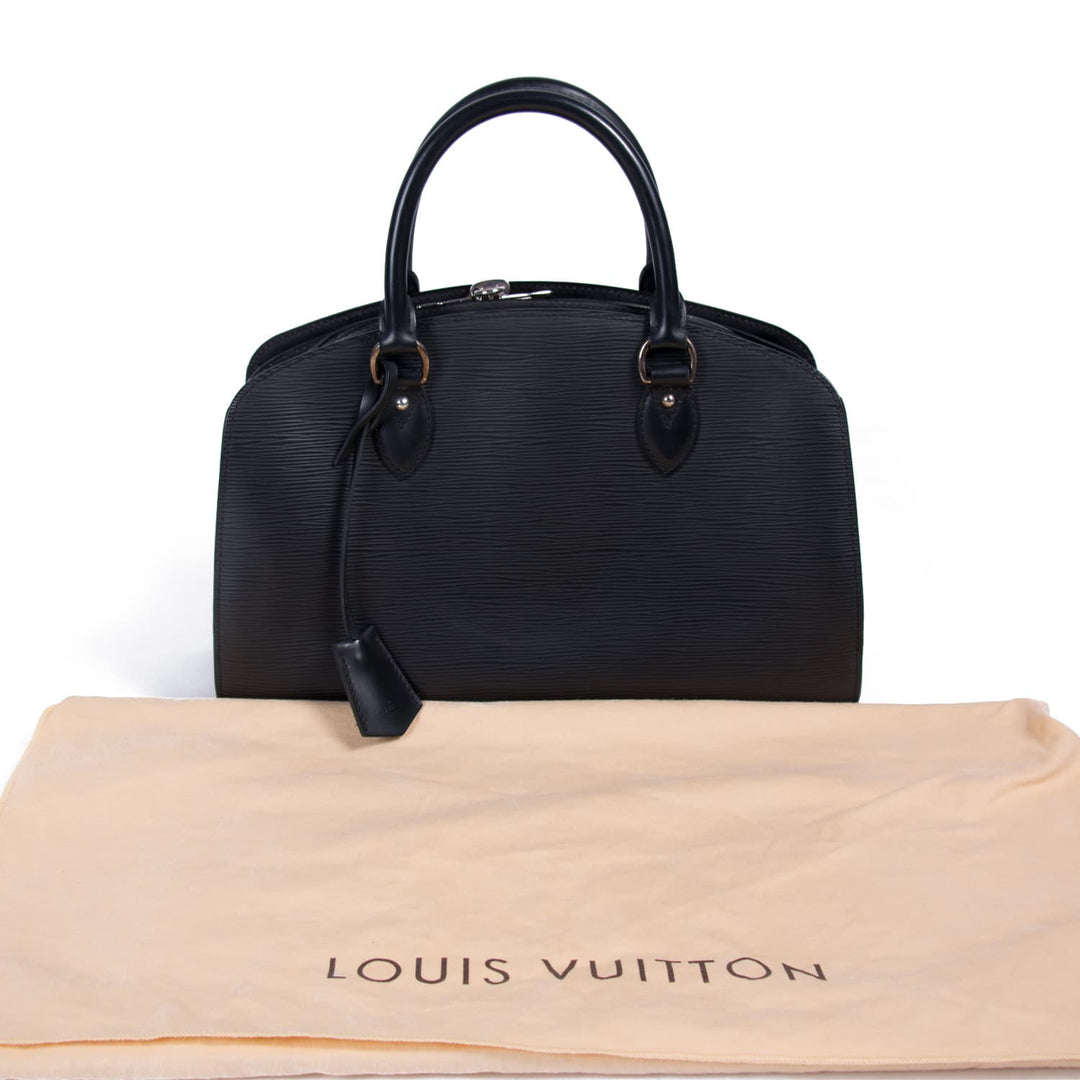 Louis Vuitton Epi Leather Pont-Neuf PM Bags Louis Vuitton - Shop authentic new pre-owned designer brands online at Re-Vogue