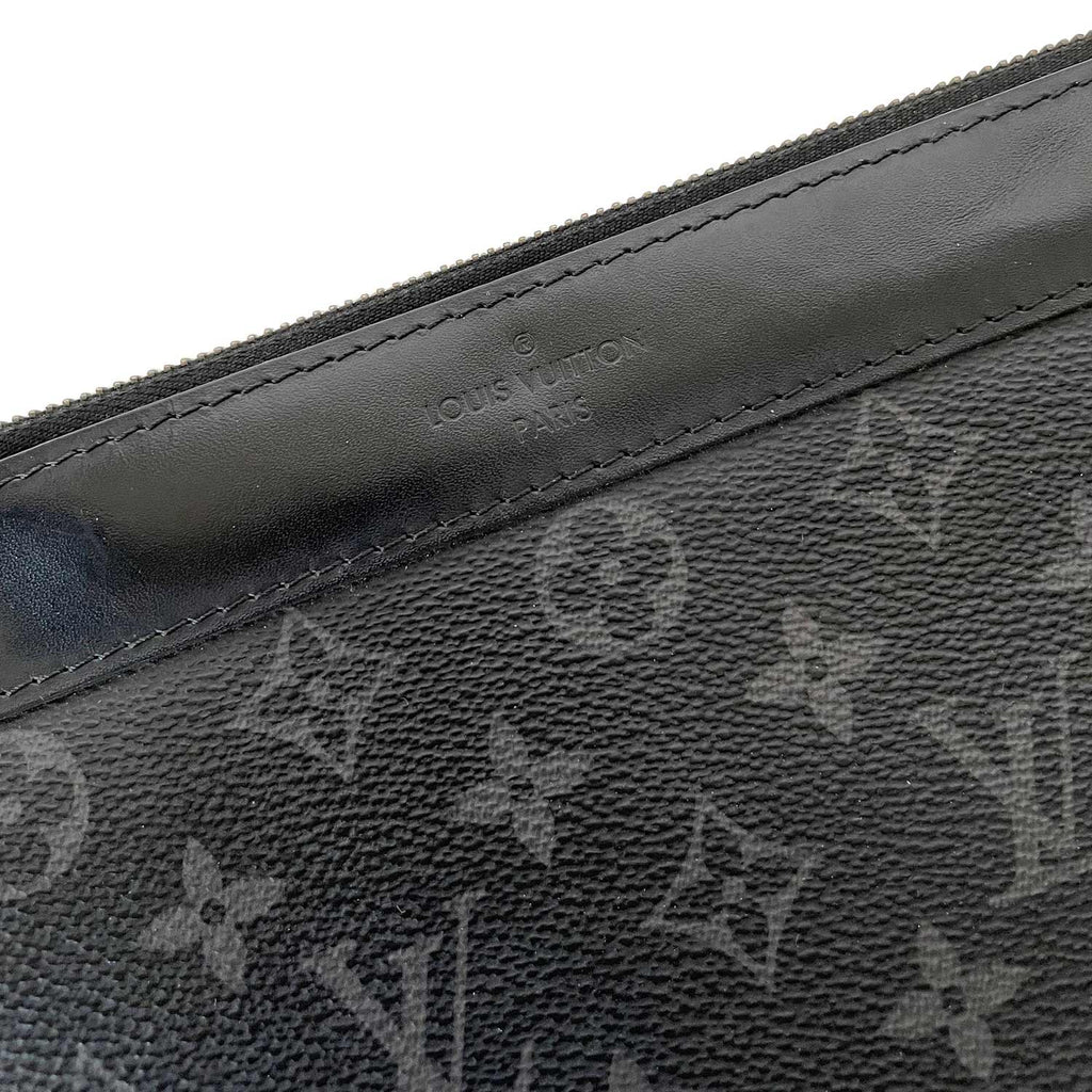 Louis Vuitton Monogram Eclipse Discovery Pochette