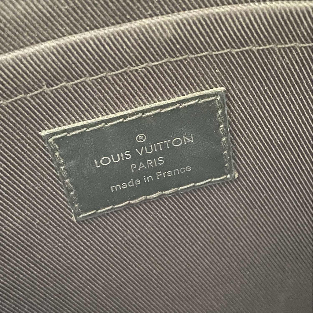 Louis Vuitton Monogram Eclipse Discovery Pochette