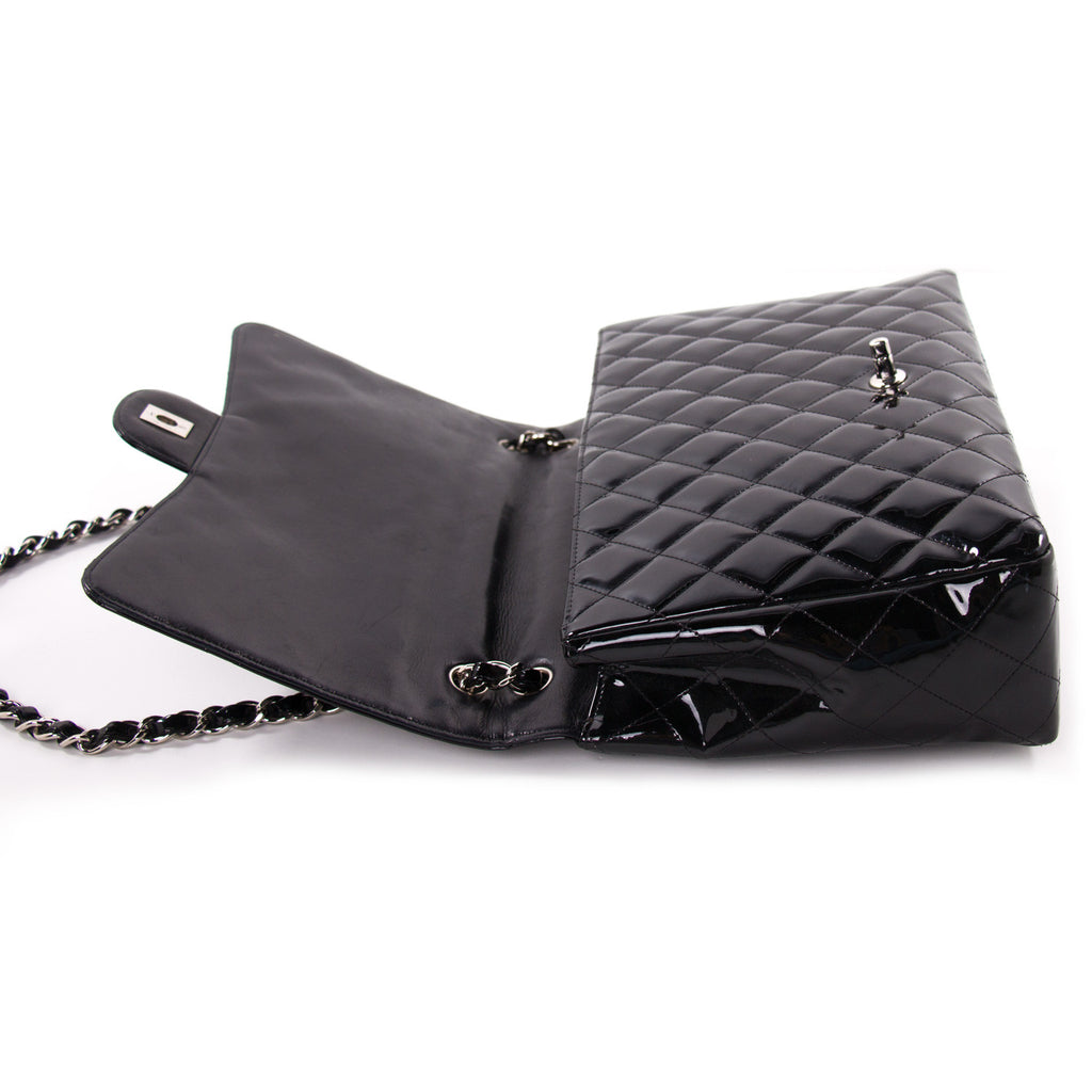 Chanel Classic Maxi Single Flap Bag Bags Chanel - Shop authentic new pre-owned designer brands online at Re-Vogue