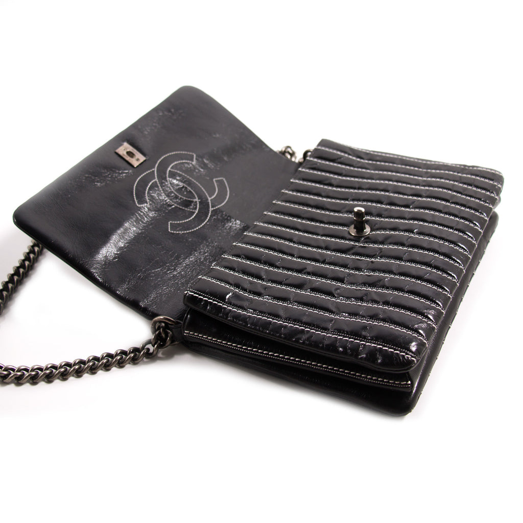 Chanel Vertical Single Flap Bag Bags Chanel - Shop authentic new pre-owned designer brands online at Re-Vogue