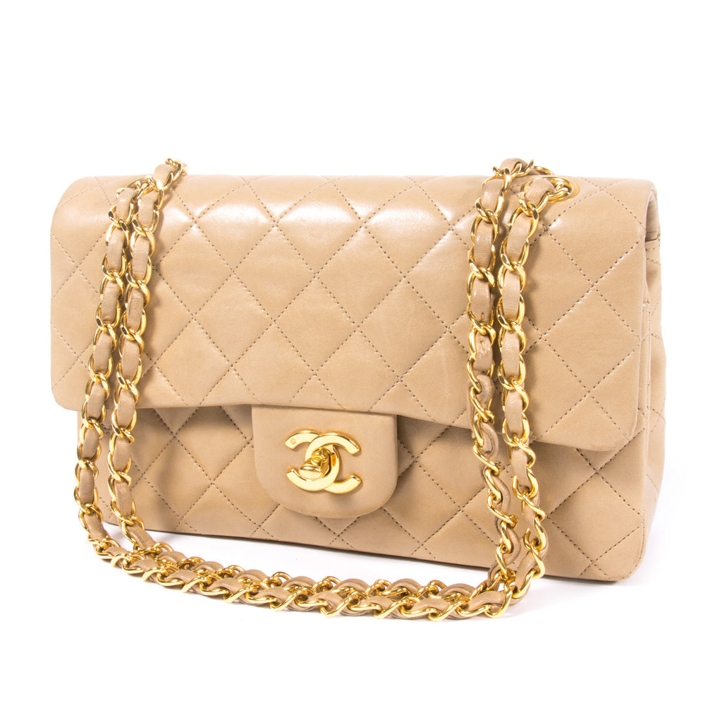 Chanel Classic Small Double Flap Bags Chanel - Shop authentic new pre-owned designer brands online at Re-Vogue