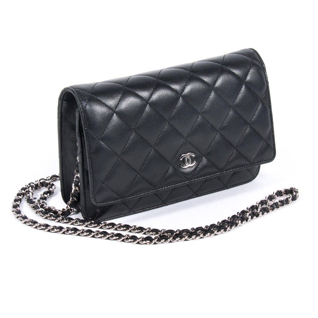 Chanel Quilted Chain Wallet Bags Chanel - Shop authentic new pre-owned designer brands online at Re-Vogue