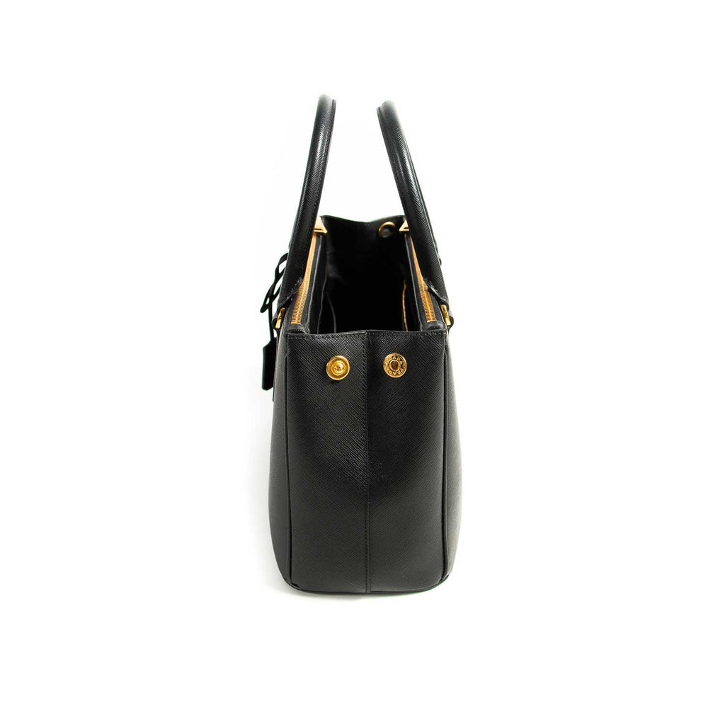 Prada Small Galleria Saffiano Double Zip Tote Bag Bags Prada - Shop authentic new pre-owned designer brands online at Re-Vogue