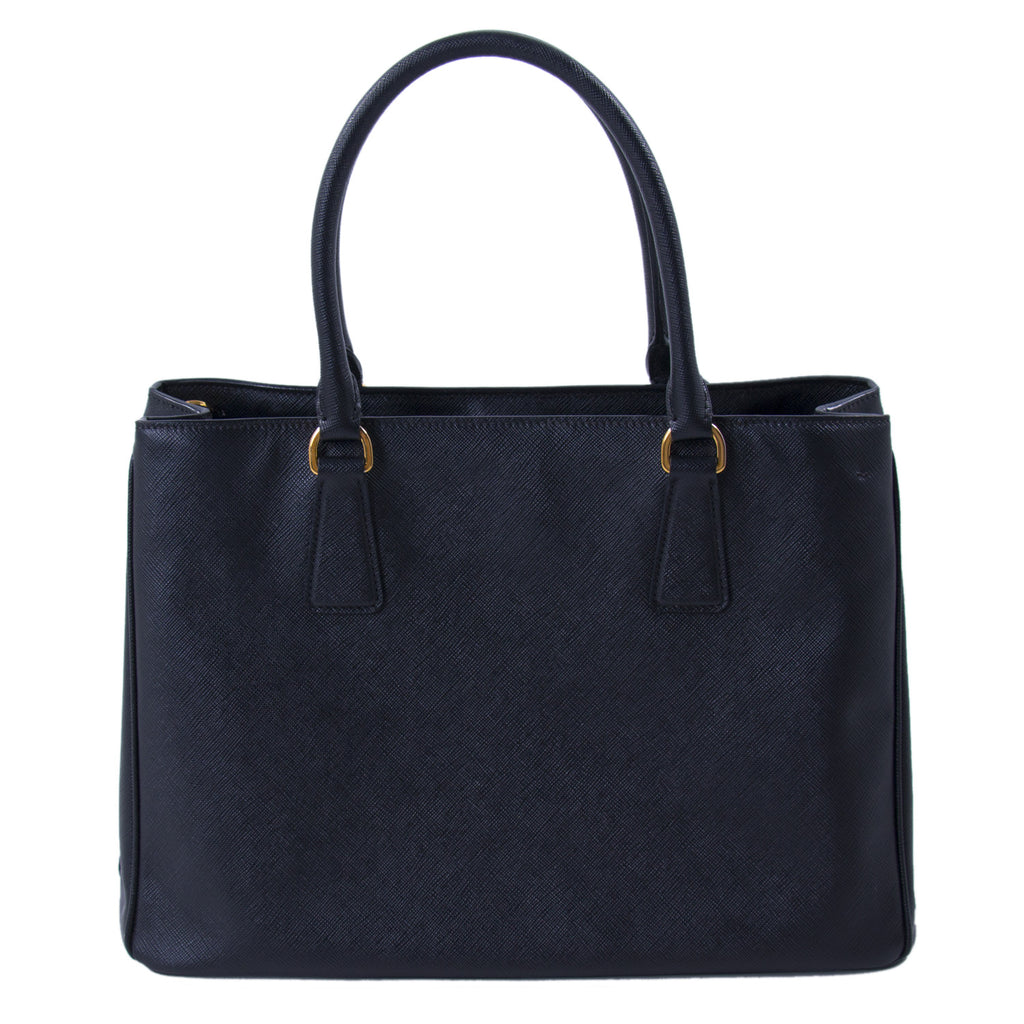 Prada Medium Saffiano Lux Tote Bags Prada - Shop authentic new pre-owned designer brands online at Re-Vogue