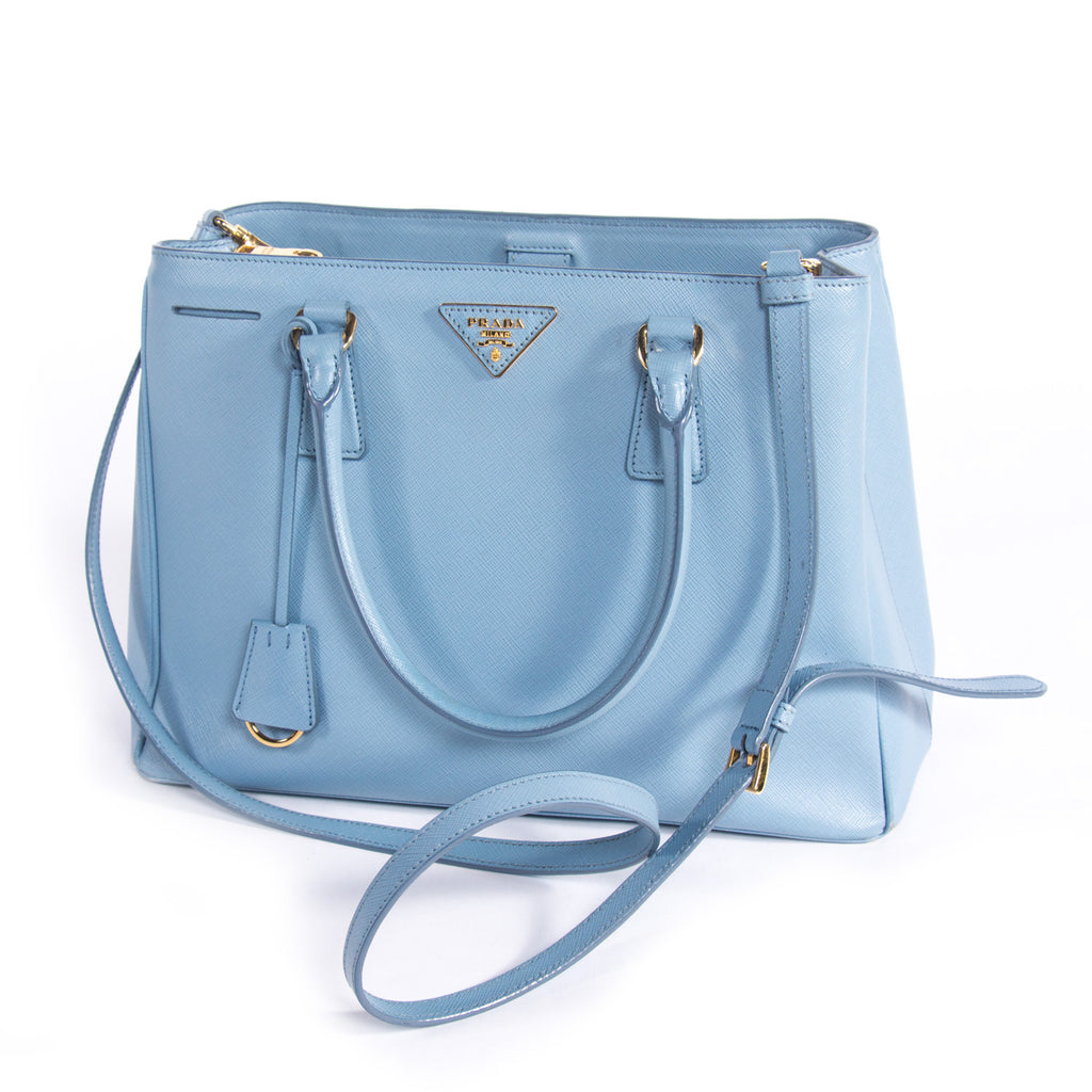 Prada Saffiano Lux Medium Tote Bags Prada - Shop authentic new pre-owned designer brands online at Re-Vogue