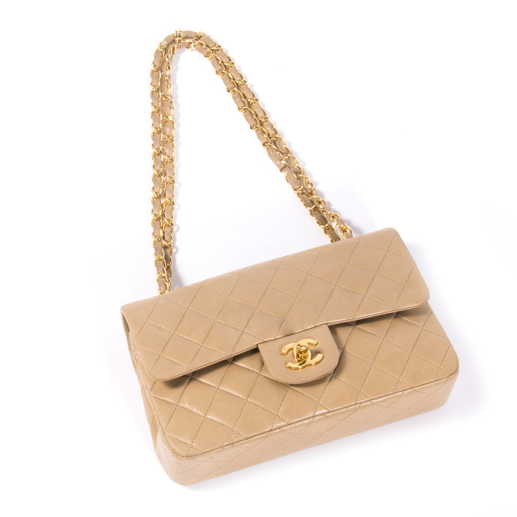 Chanel Classic Small Double Flap Bags Chanel - Shop authentic new pre-owned designer brands online at Re-Vogue